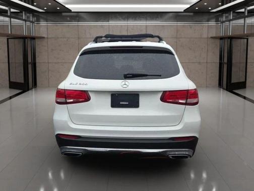 2017 Mercedes-Benz GLC 300 Base