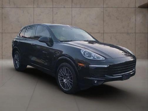 2018 Porsche Cayenne Platinum Edition