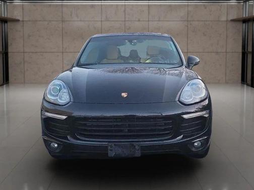 2018 Porsche Cayenne Platinum Edition