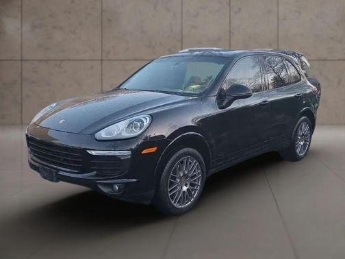 2018 Porsche Cayenne Platinum Edition