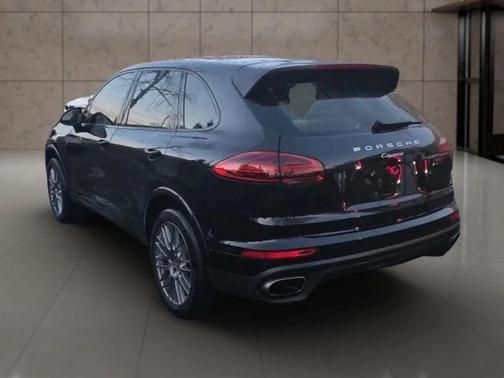 2018 Porsche Cayenne Platinum Edition