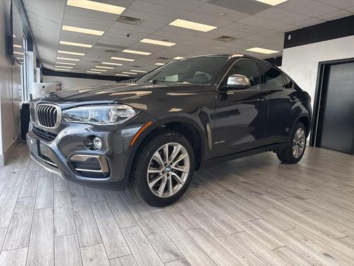 grey 2018 BMW X6 xDrive35i