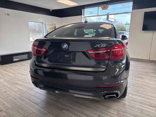 grey 2018 BMW X6 xDrive35i