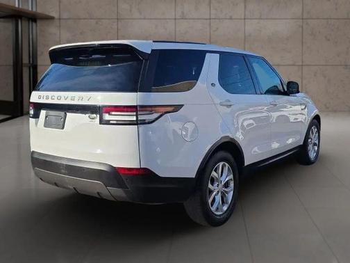 2020 Land Rover Discovery SE