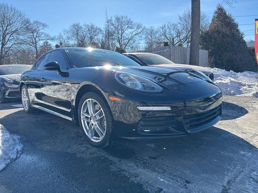 2014 Porsche Panamera 4