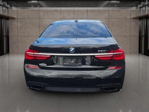 2017 BMW 750 I