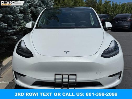 Pearl White Multi-Coat 2022 Tesla Model Y Long Range Dual Motor All-Wheel Drive