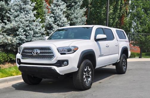 2017 Toyota Tacoma SR5