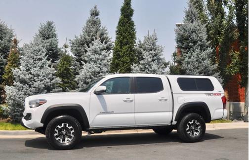 2017 Toyota Tacoma SR5