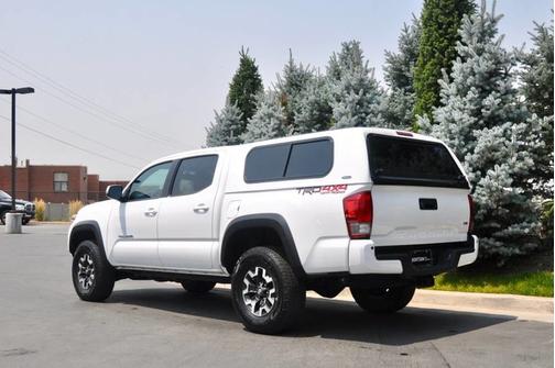 2017 Toyota Tacoma SR5