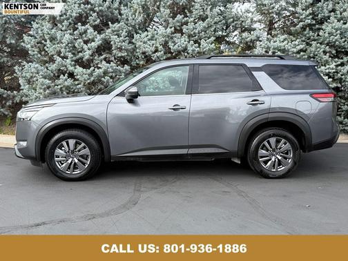 2025 Nissan Pathfinder SV 4WD