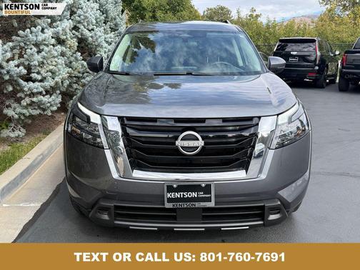 2025 Nissan Pathfinder SV 4WD