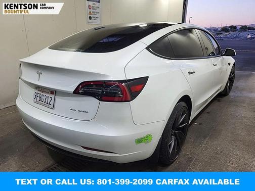 Pearl White Multi-Coat 2023 Tesla Model 3 Long Range