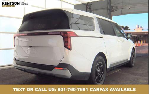 Snow White Pearl 2025 Kia Carnival LXS