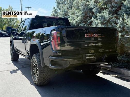 2024 GMC Sierra 2500 AT4