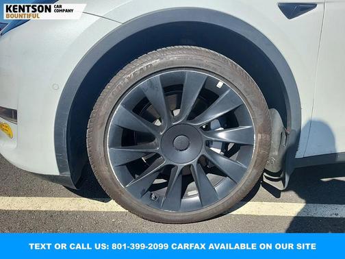 2022 Tesla Model Y Long Range Dual Motor All-Wheel Drive