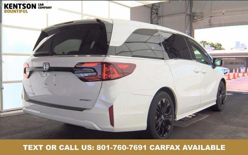 Platinum White Pearl 2025 Honda Odyssey Sport-L