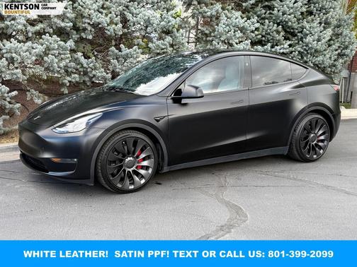 Solid Black 2023 Tesla Model Y Performance Dual Motor All-Wheel Drive