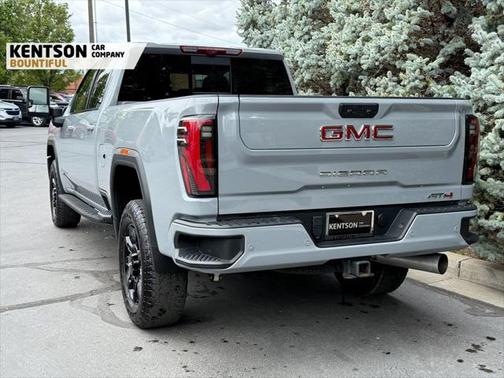 2024 GMC Sierra 2500 AT4