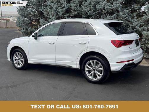 2025 Audi Q3 Premium 45 TFSI S line quattro Tiptronic