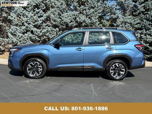 2025 Subaru Forester Base
