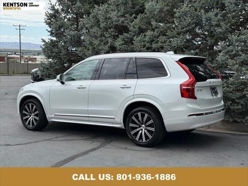 2023 Volvo XC90 B5 Plus