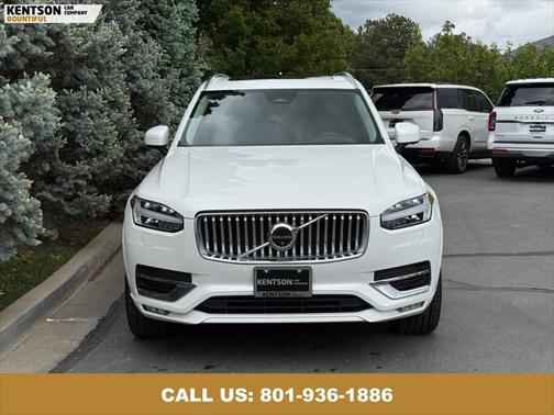 2023 Volvo XC90 B5 Plus