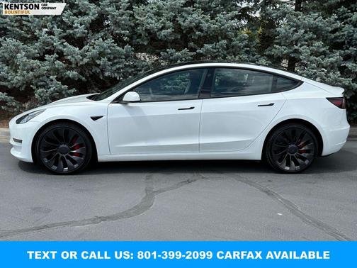 Pearl White Multi-Coat 2023 Tesla Model 3 Performance