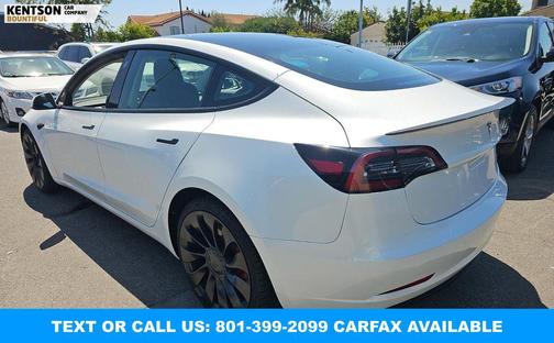 Pearl White Multi-Coat 2023 Tesla Model 3 Performance
