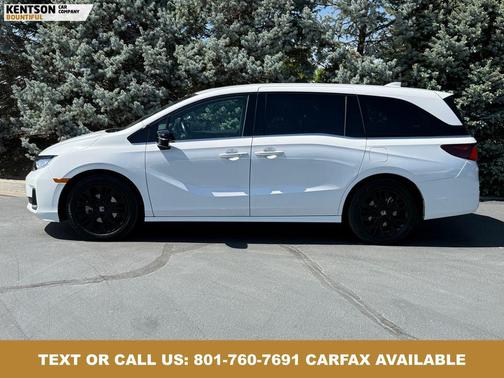 Platinum White Pearl 2025 Honda Odyssey Sport-L