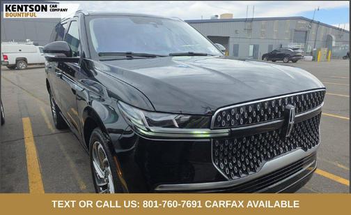 Black Metallic 2025 Lincoln Navigator Reserve