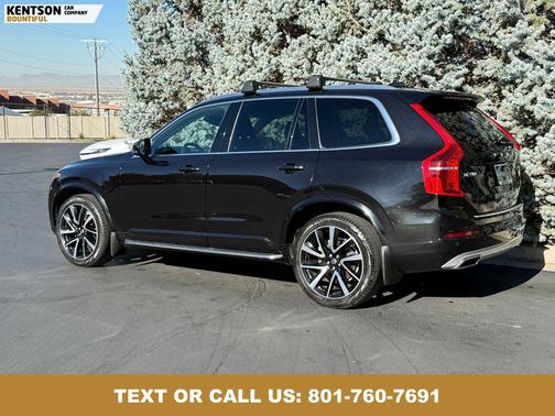 2020 Volvo XC90 T6 Momentum