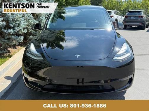 2022 Tesla Model Y Long Range Dual Motor All-Wheel Drive