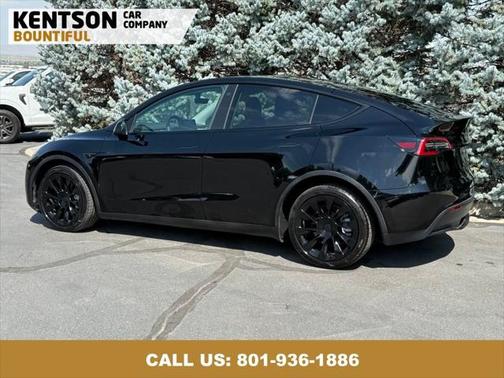2022 Tesla Model Y Long Range Dual Motor All-Wheel Drive