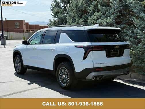 2024 Chevrolet Traverse LT