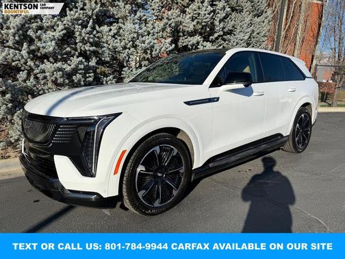 2025 Cadillac Escalade IQ Sport 2