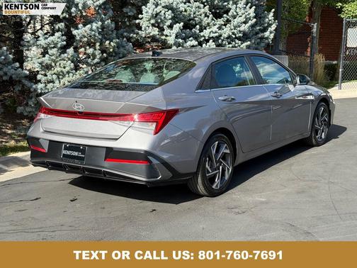 2025 Hyundai ELANTRA SEL