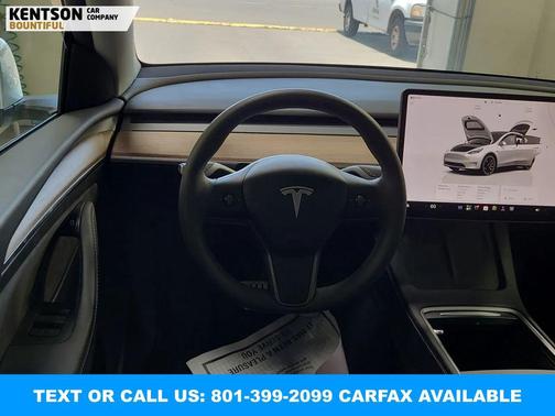 Pearl White Multi-Coat 2024 Tesla Model Y Performance Dual Motor All-Wheel Drive