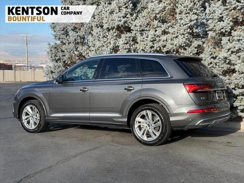 2024 Audi Q7 55 Premium Plus
