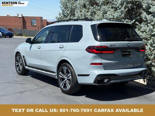 Gray Metallic 2026 BMW X7 xDrive40i