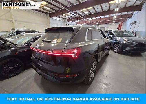 2024 Audi Q8 e-tron Premium Plus