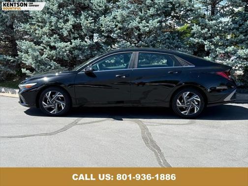 2024 Hyundai ELANTRA Limited