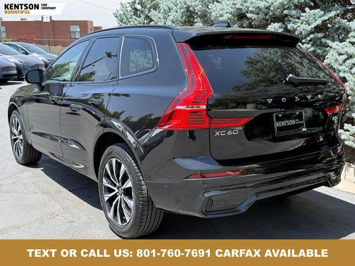 Onyx Black Metallic 2025 Volvo XC60 B5 Plus