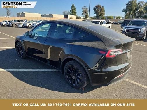 2022 Tesla Model Y Long Range Dual Motor All-Wheel Drive