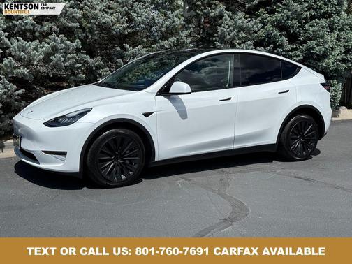 Pearl White Multi-Coat 2023 Tesla Model Y Long Range Dual Motor All-Wheel Drive