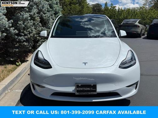 Pearl White Multi-Coat 2023 Tesla Model Y Long Range Dual Motor All-Wheel Drive