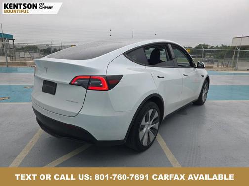 Pearl White Multi-Coat 2023 Tesla Model Y Long Range Dual Motor All-Wheel Drive
