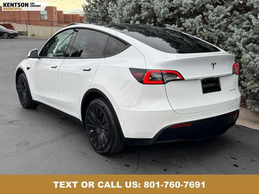 2022 Tesla Model Y Long Range Dual Motor All-Wheel Drive