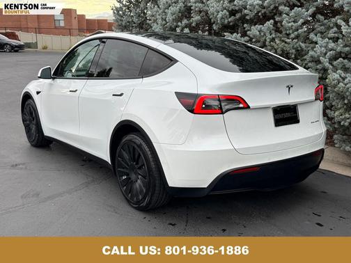 2022 Tesla Model Y Long Range Dual Motor All-Wheel Drive
