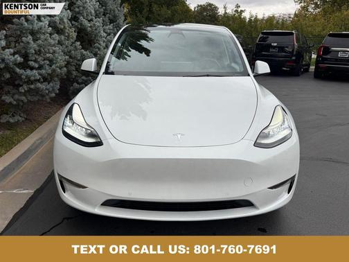 2022 Tesla Model Y Long Range Dual Motor All-Wheel Drive